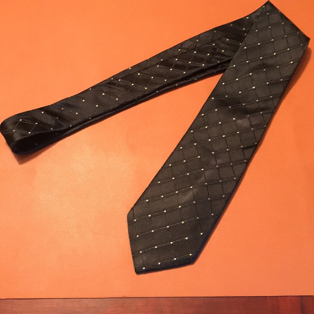 Donald Trump XLong Silk Tie - Picture 5 of 9